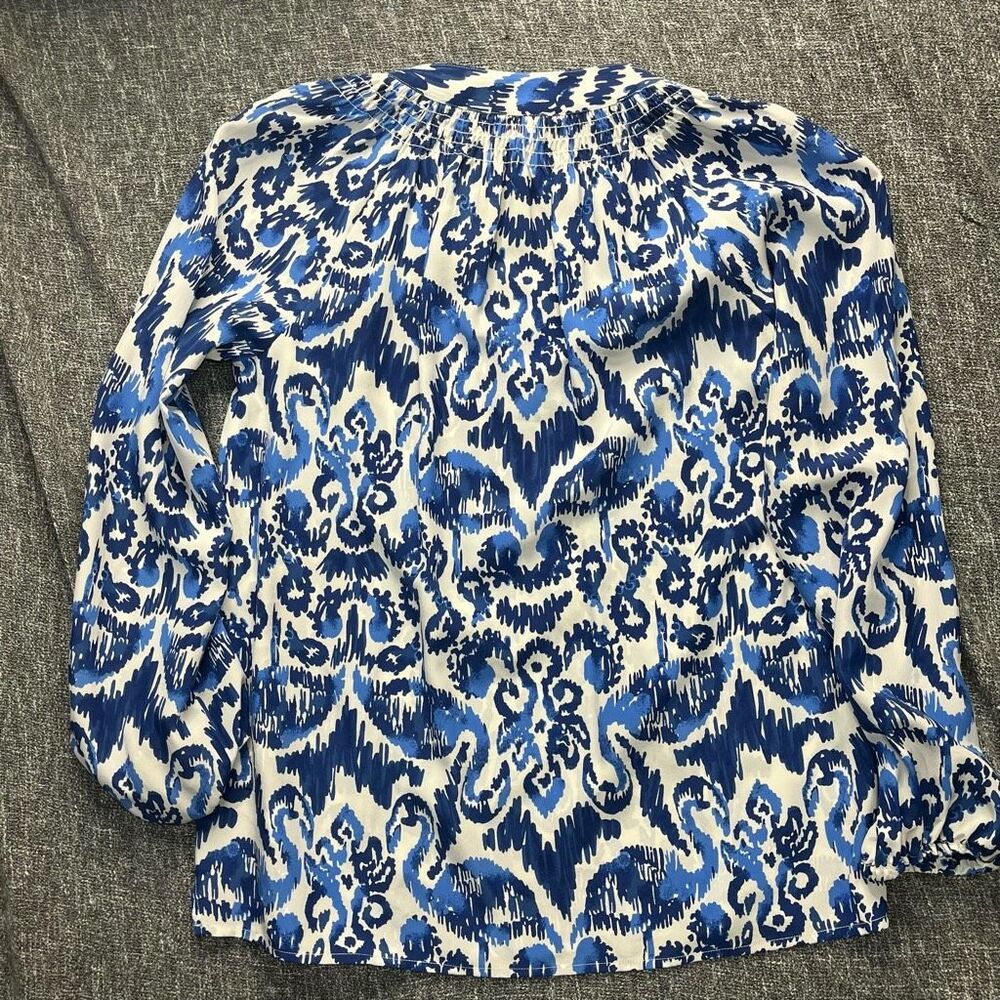 Lilly Pulitzer Blue White Print Long Sleeve Blouse XS Ikat Boho Top - Picture 4 of 4